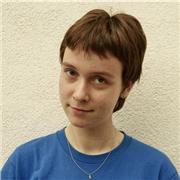 Propose des cours particuliers tout niveau dans diverses matières littéraires et artistiques